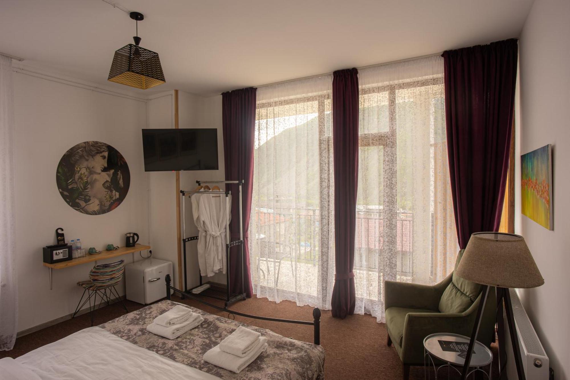 Mood Hotel Kazbegi 外观 照片