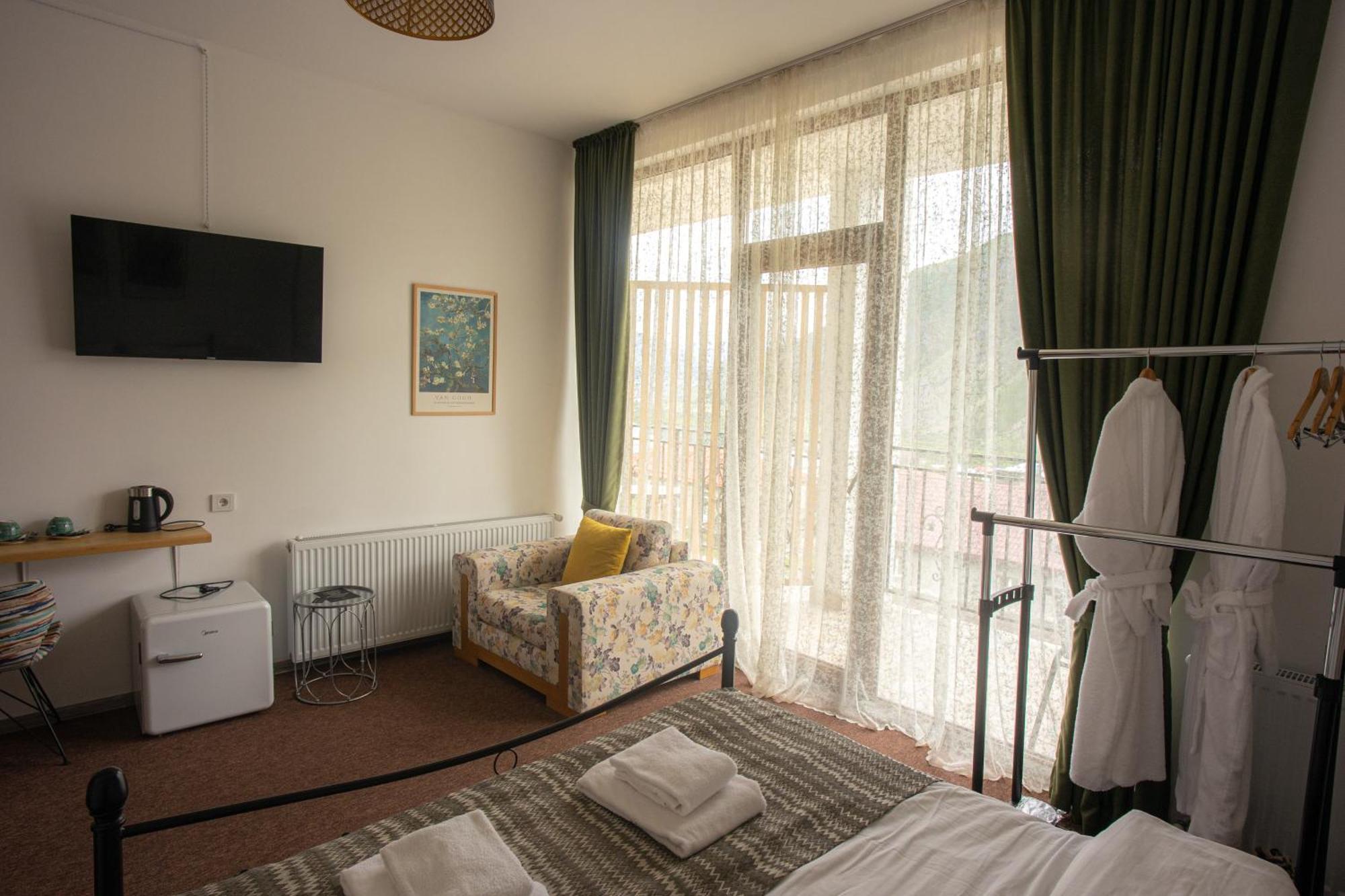 Mood Hotel Kazbegi 外观 照片